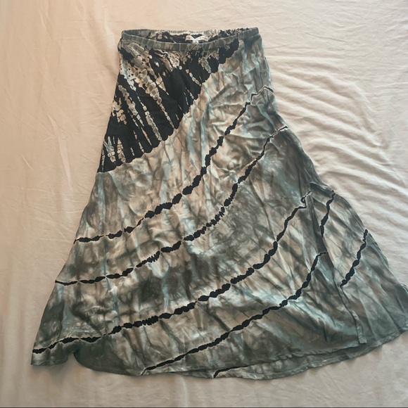 NWT Young, fabulous and Broke - tie dye midi skirt - size S - Picture 3 of 7